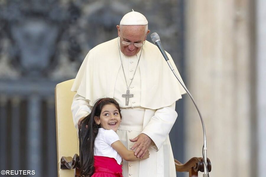 PopeFrancis-15Jun2015-Đức Thánh Cha cổ võ hồi sinh Roma về luân lý và tinh thần