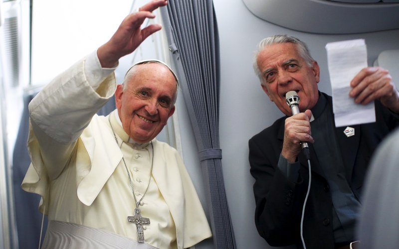 PopeFrancis-Đầy đủ nội dung cuộc họp báo của Đức Phanxicô trên chuyến bay từ Paraguay về Rôma
