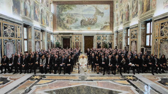 big-pope-gap go-tiep kien-vatican